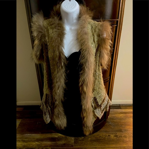 Alberto Makali Jackets & Blazers - Alberto Makali Sweater Vest W Faux Fur Sz M